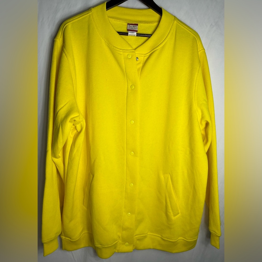 Vintage Tudor Court Long Sleeve Snap Closure Jacket